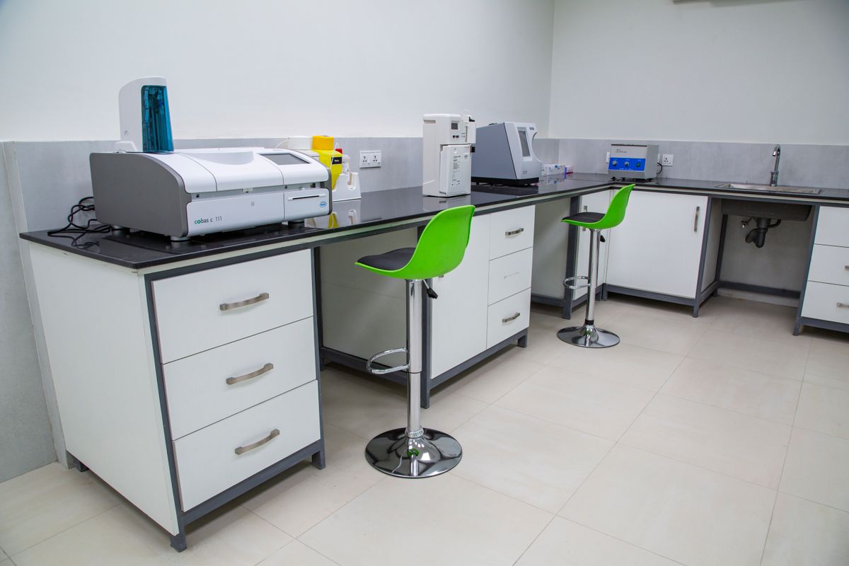 Mantenimiento de equipos críticos en laboratorios: guía para garantizar continuidad operativa